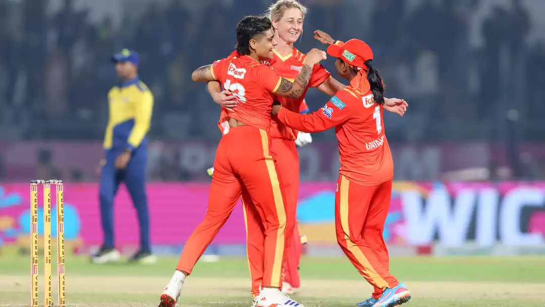 sophie devine bowls the final over to seal victory for gujarat giants