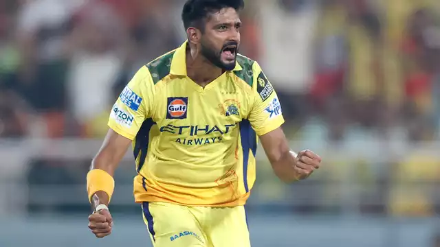 Khaleel Ahmed injury IPL 2026 CSK match